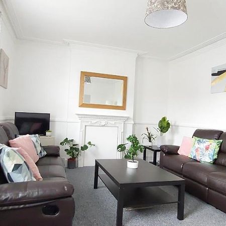 Very Spacious Two Bedroom Converted Apartment In East Croydon Exterior foto