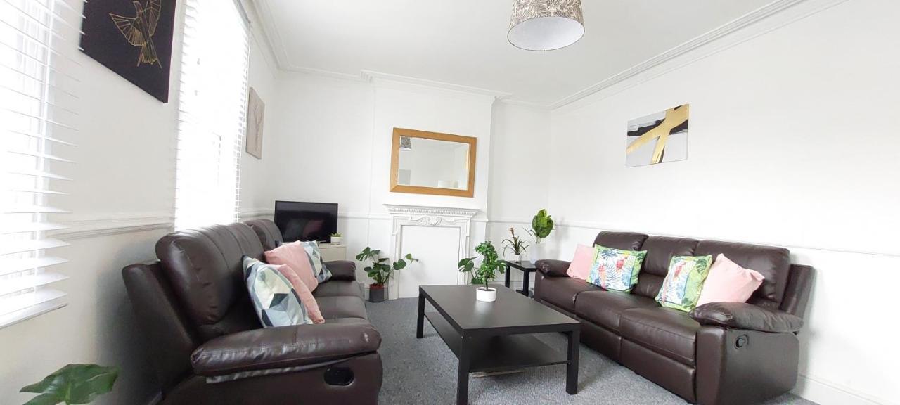 Very Spacious Two Bedroom Converted Apartment In East Croydon Exterior foto